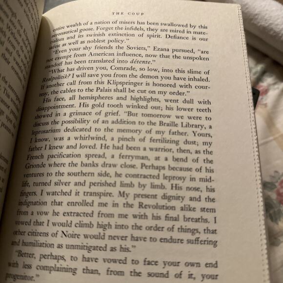 The Coup A Novel By John Updike 1978 Hardcover First Edition - Picture 8 of 8